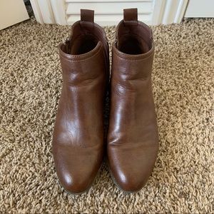 MICHAEL SHANNON Brown Ankle Booties Size 8.5